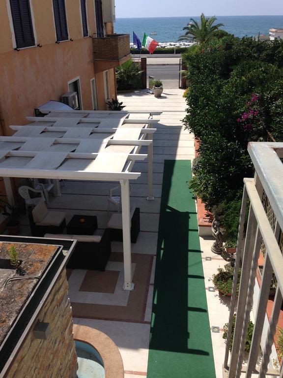 Hotel La Rosetta Scauri Scauri  Exterior foto