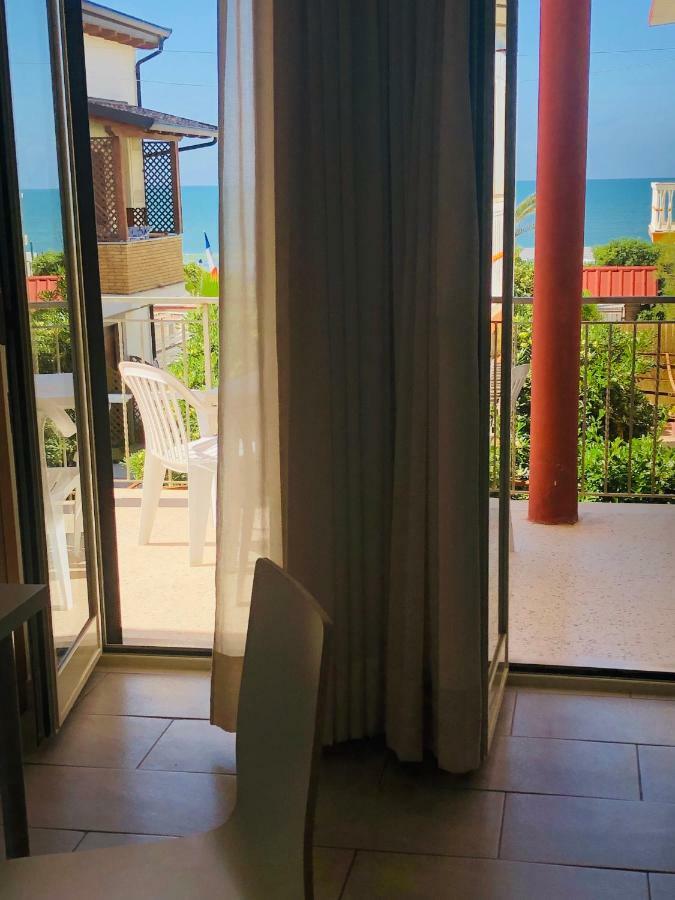 Hotel La Rosetta Scauri Scauri  Exterior foto